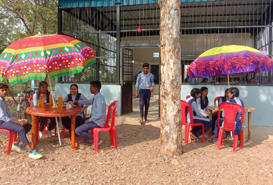 कवर्धा : महात्मा गांधी नरेगा योजना एवं राष्ट्रीय ग्रामीण आजीविका मिशन के अभिसरण से प्रतिदिन महिलाएं कमा रही 1200 रुपए की आमदनी…