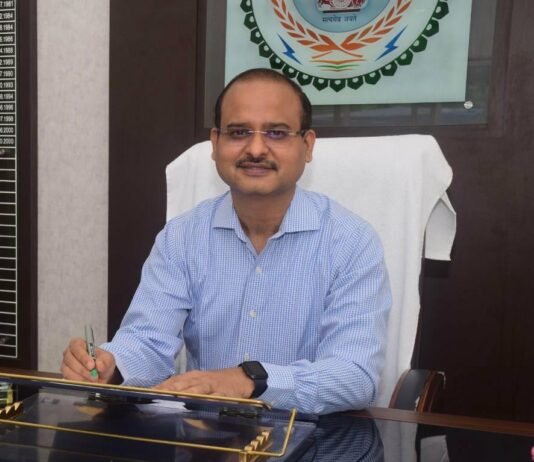 राजनांदगांव : परिवहनकर्ता के माध्यम से संग्रहण केन्द्रों में भंडारण के लिए धान उठाव प्रांरभ…