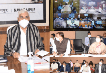 रायपुर : विभागीय मंत्री टी.एस.सिंहदेव ले रहे हैं बैठक…