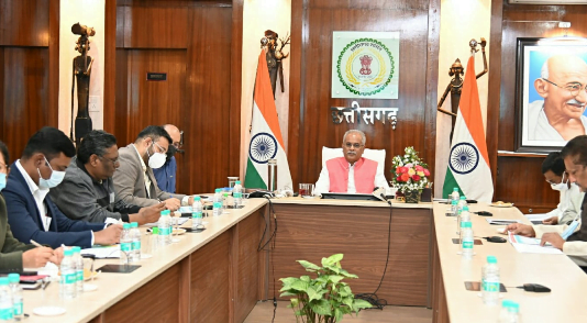 रायपुर : गोधन न्याय योजना के तहत गोबर विक्रेता पशुपालकों को हो चुका है 116.63 करोड़ रूपए का भुगतान…