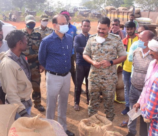 राजनांदगांव : धान उपार्जन केन्द्रों में पर्याप्त बारदाना उपलब्ध…