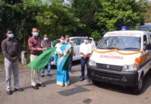 राजनांदगांव : खुज्जी विधायक छन्नी साहू ने स्वास्थ्य सुविधाओं के विस्तार के लिए 4 एम्बुलेंस को हरी झंडी दिखाकर किया रवाना…