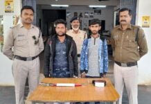 राजनांदगांव : हत्या के प्रयास से चाकू मारने वाले आरोपियों को चिखली पुलिस द्वारा किया गया गिरफ्तार…