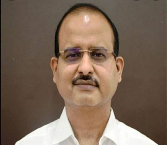 राजनांदगांव : कलेक्टर के निर्देश पर सभी एसडीएम ने बारदानों की व्यवस्था के संबंध में व्यवसायियों की ली बैठक…