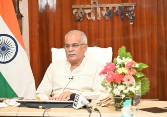 रायपुर : मुख्यमंत्री भूपेश बघेल की विशेष पहल पर रायगढ़ में आयोजित कार्यक्रम में एनटीपीसी लारा ताप विद्युत परियोजना के लिए भूमि अधिग्रहण से प्रभावित 9 गांवों के 49 भू विस्थापित लोगों को…