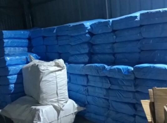 राजनांदगांव : बंद पड़ी फैक्ट्री में संचालित अवैध गुटखा फैक्टरी पर राजनांदगांव पुलिस की बड़ी कार्यवाही…