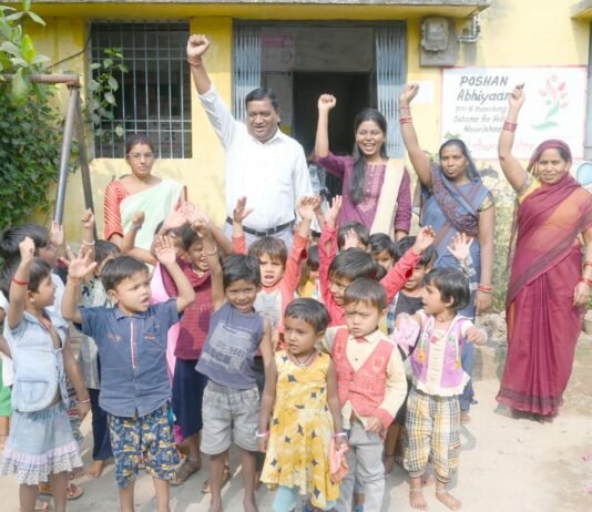 राजनांदगांव : स्मार्ट गांव, स्मार्ट जनता, स्मार्ट आंगनबाड़ी केंद्र, स्मार्ट बच्चे की परिकल्पना होगी साकार – कलेक्टर डोमन सिंह…