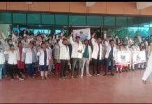 राजनांदगांव : मेडिकल कॉलेज के जूनियर डॉक्टरों ने वेतन बढ़ाने की मांग को पूरा नहीं करने का सरकार पर आरोप लगाते अनिश्चितकालीन हड़ताल पर…