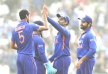 रायपुर : न्यूजीलैंड ने 11वें ओवर में 15 रन पर पांच विकेट गंवाया , भारतीय तेज गेंदबाजों ने न्यूजीलैंड को 108 रन पर समेटा…