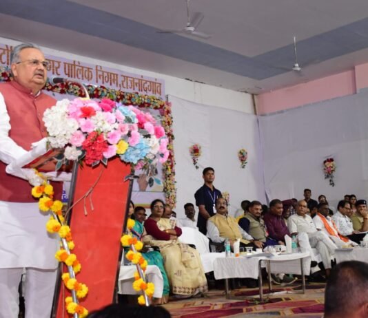 राजनांदगांव : नगरवासियों के सपनों के अनुरूप राजनांदगांव शहर का होगा विकास : विधानसभा अध्यक्ष डॉ. रमन सिंह…