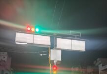 राजनांदगांव: बारिश से ट्रैफिक सिग्नल का हुआ ऐसा हाल, अचानक बत्ती रेड,यलो और ग्रीन एकसाथ जला…