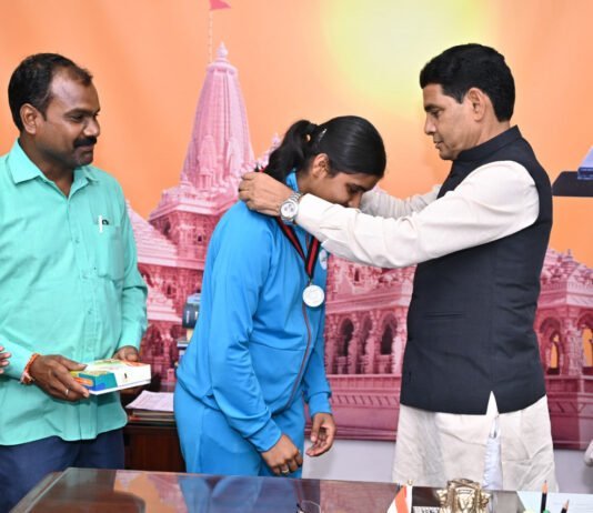 रायपुर : छत्तीसगढ़ की बेटियों ने राज्य और देश का मान बढ़ाया- खेल मंत्री श्री टंकराम वर्मा…