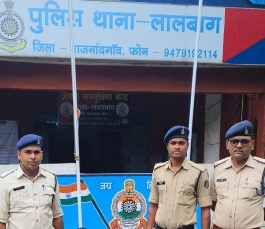 लालबाग पुलिस ने घर में घुसकर चोरी करने वाले, सामान छुपाने में सहयोग करने वाला 02 आरोपी को किया गिरफ्तार मुख्य आरोपी पहले भी जा चुका है सलाखों के पीछे…