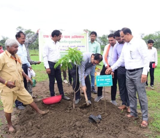 राजनांदगांव : प्रकृति हमें देती है जीवन, प्रकृति से रखें जुड़ाव – कलेक्टर…