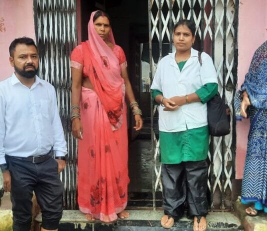 राजनांदगांव : डायरिया से पीड़ित मरीजों की सूचना मिलने पर स्वास्थ्य विभाग की टीम द्वारा घर घर जाकर किया जा रहा सर्वे…