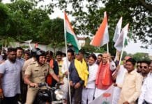 राजनांदगांव : विधानसभा अध्यक्ष डॉ. रमन सिंह ने हर घर तिरंगा कार्यक्रम अंतर्गत पीटीएस मैदान से तिरंगा बाईक रैली को किया रवाना…