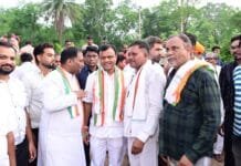 राजनांदगांव : प्रदेश कांग्रेस कमेटी अध्यक्ष दीपक बैज का ढोल नगाड़े बजाकर जोरदार स्वागत- आसिफ…