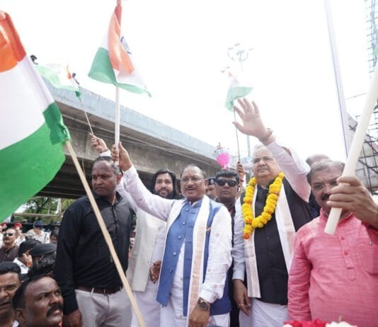 राजनांदगांव : मुख्यमंत्री विष्णु देव साय आज हर घर तिरंगा कार्यक्रम के तहत तिरंगा रैली में हुए शामिल…