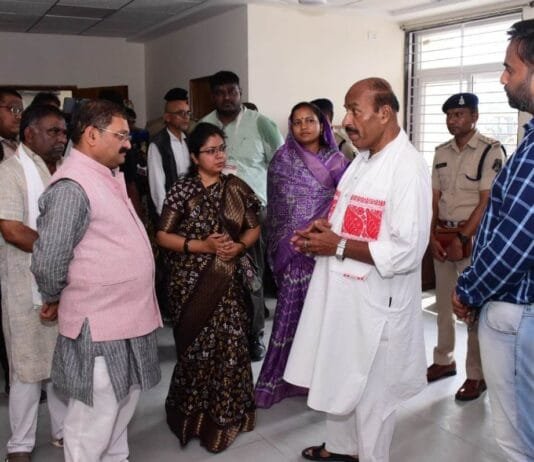 राजनांदगांव : 32 करोड़ रूपए की लागत से ग्राम ठाकुरटोला में सीआरसी के नये भवन का किया गया निर्माण…