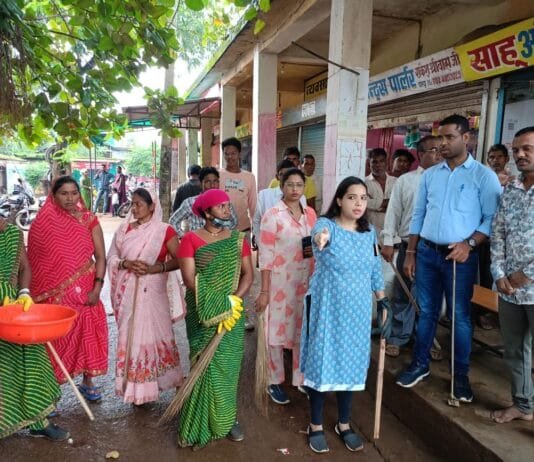 राजनांदगांव : ग्राम घोरदा में स्वच्छता त्यौहार के तहत स्कूली बच्चों के द्वारा निकली गई स्वच्छता एवं जागरूकता रैली…