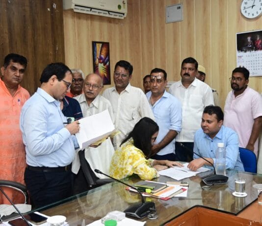 राजनांदगांव : कलेक्टर ने जनदर्शन में सुनी नागरिकों की समस्याएं…