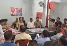 राजनांदगांव : गोविन्दा उत्सव शांति पूर्वक मनाने हेतु थाना डोंगरगढ़ में ली गई शांति समीति की बैठक…