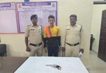 राजनांदगांव : लोहे का देशी कटटा रखकर लोगो को डराने धमकाने वाले के खिलाफ कार्यवाही…