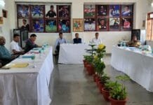 खैरागढ : विद्यार्थियों के हित में चरणबद्ध ढंग से संपूर्ण कार्य समय सीमा में कराएं-कलेक्टर वर्मा…