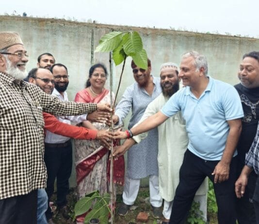 राजनांदगांव : यंग मुस्लिम कमेटी द्वारा ईदगाह मैदान में वृक्षारोपण…