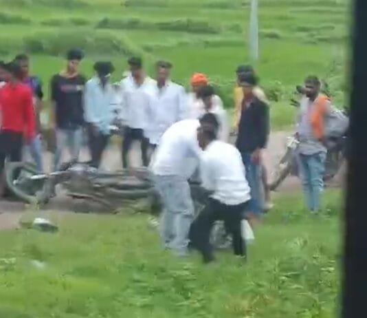 राजनांदगांव : प्रेमिका से मिलने पहुंचा प्रेमी परिजनों ने कर दी जमकर पिटाई…