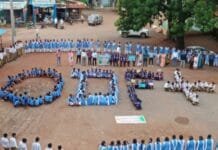 राजनांदगांव : स्कूली बच्चों ने ओडीएफ प्लस की आकृति बनाकर स्वच्छता का दिया संदेश…