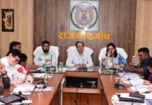 राजनांदगांव : जल संचय एवं संवर्धन के कार्य को प्राथमिकता से करें – कलेक्टर…