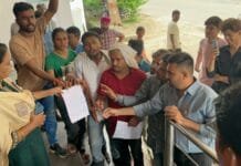 राजनांदगांव : ज़िला शिक्षा अधिकारी को निलंबित करने एनएसयुआई के प्रतिनिधियो ने संयुक्त रूप से कलेक्टर के नाम सौपा ज्ञापन…