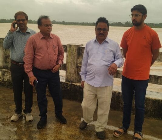 राजनांदगांव : कलेक्टर ने बाढ़ की स्थिति को देखते हुए जनसामान्य से नदी के तटवर्ती क्षेत्रों में नहीं जाने की अपील की…