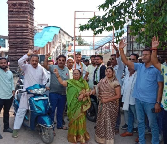 राजनांदगांव : दोषियों पर कार्यवाही की मांग को लेकर नांदगांव बंदः कांग्रेस…