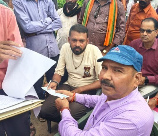 राजनांदगांव : छात्र दुर्घटना बीमा योजना के तहत शिक्षा विभाग द्वारा 1-1 लाख रूपए का चेक प्रदान किया गया…