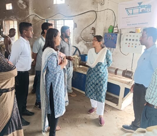 राजनांदगांव : स्वच्छता ही सेवा कार्यक्रम के तहत किए जा रहे कार्यों की जानकारी ली और अधिकारियों को दिए आवश्यक दिशा-निर्देश..