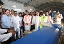 राजनांदगांव : मुख्यमंत्री एवं केंद्रीय जल शक्ति मंत्री ने प्लास्टिक वेस्ट मैनेजमेंट यूनिट का मुआयना किया…