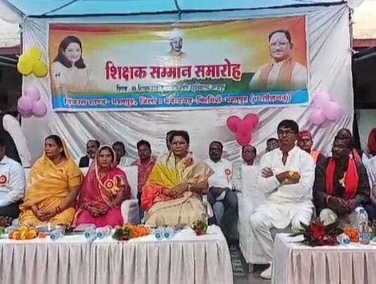 10वी,12वी की टॉपर छात्राओं को विधायक ने प्रदान की स्कूटी…