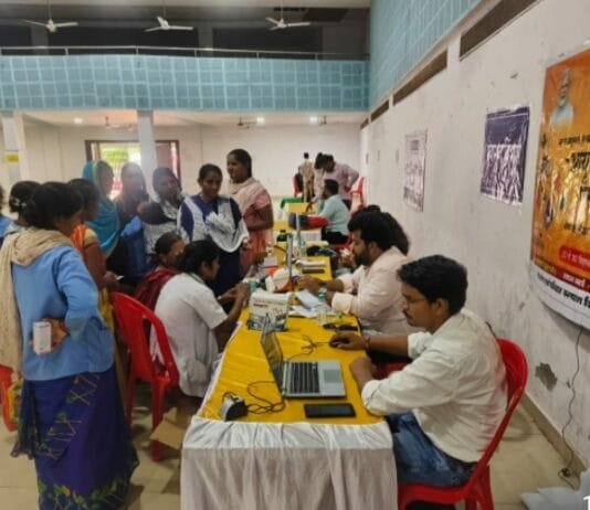 राजनांदगांव : सफाई मित्र सुरक्षा शिविर में सफाई मित्र एवं स्वच्छता दीदीयों का स्वास्थ्य परीक्षण…