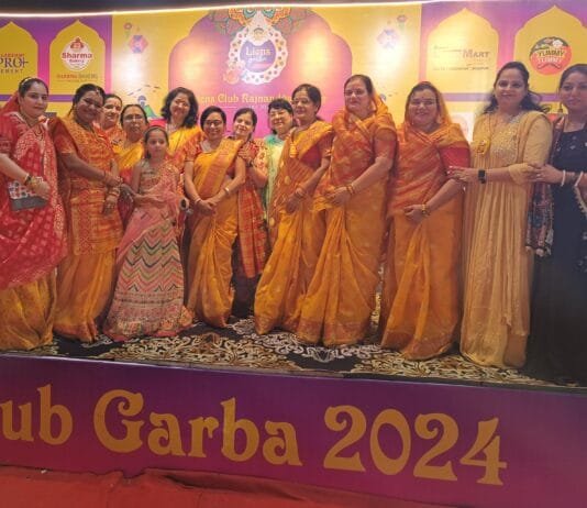 राजनांदगांव: गरबा उत्सव में विश्व ब्राह्मण समाज की महिलाओं को बेस्ट ग्रुप डांस का पुरस्कार…