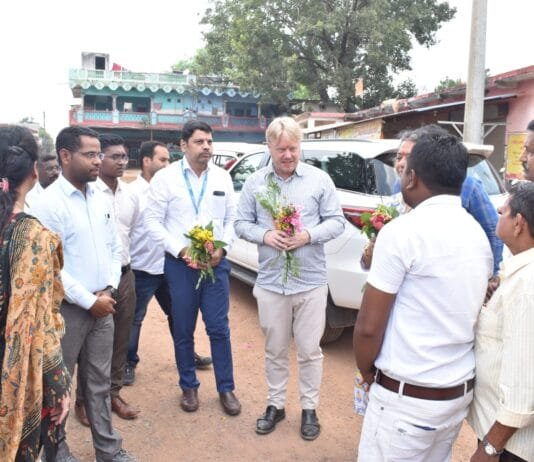 राजनांदगांव: स्वच्छता त्यौहार कार्यक्रम अंतर्गत तुमड़ीबोड में आयोजित विभिन्न गतिविधियों का यूनिसेफ के प्रतिनिधियों द्वारा किया गया अवलोकन…