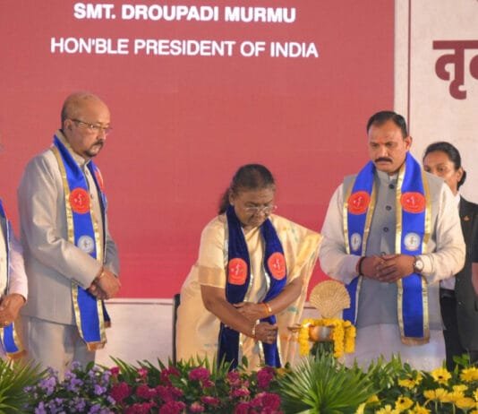 रायपुर : राष्ट्रपति द्रौपदी मुर्मु पंडित दीन दयाल उपाध्याय स्मृति स्वास्थ्य विज्ञान एवं आयुष विश्वविद्यालय पहुंची…