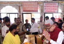 राजनांदगांव : राज्यपाल रमेन डेका ने डोंगरगढ़ में माँ बम्लेश्वरी की पूजा-अर्चना की…