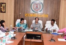 राजनांदगांव : लगातार बढ़ते जल संकट को देखते हुए किसान धान के बदले कम पानी उपयोग वाली फसल लें – कलेक्टर…