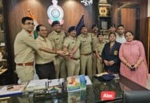 राजनांदगांव पुलिस ने बनाया ‘‘गोल्डन बुक ऑफ वर्ल्ड रिकार्ड्स’…