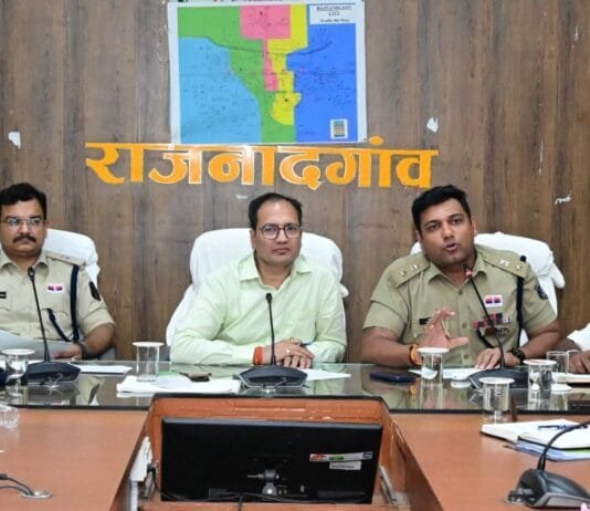 राजनांदगांव : दीपावली त्यौहार को ध्यान में रखते हुए सभी पसरा वाले निर्धारित स्थानों में लगाएंगे अपनी दुकान…