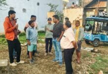 आयुक्त अल सुबह पहुॅचे मोहारा, बस्ती में पेयजल सप्लाई के समय पानी नहीं आने वाले क्षेत्र का किया निरीक्षण…