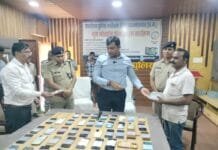 राजनांदगांव : पुलिस द्वारा गुम हुए 66 नग मोबाईल कीमती लगभग 8 लाख को ढुंढकर सौंपा…