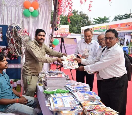 राजनांदगांव: फोटो प्रदर्शनी के माध्यम से शासकीय योजनाओं एवं उपलब्धियों से रूबरू हुए जनसामान्य…